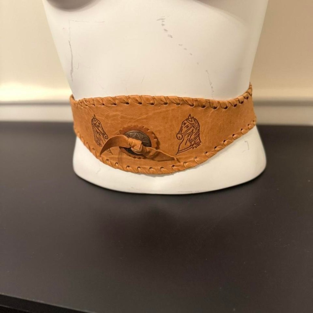 Tan Leather Western-Style Braided Belt with Horse Motif